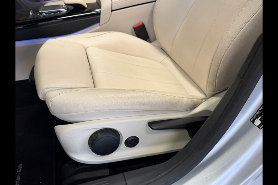 Mercedes-Benz A-Klasse 250e PLUG-IN Business Luxury AUT. PANORAMADAK CAMERA CRUISE SFEERVERLICHTING KEYLESS-GO STOELVERWARMING