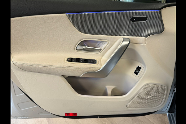 Mercedes-Benz A-Klasse 250e PLUG-IN Business Luxury AUT. PANORAMADAK CAMERA CRUISE SFEERVERLICHTING KEYLESS-GO STOELVERWARMING