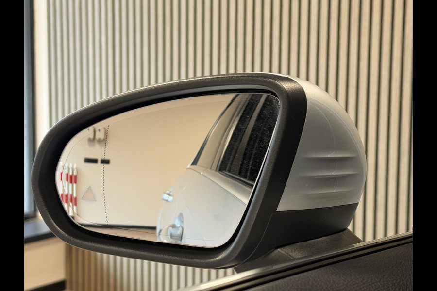 Mercedes-Benz A-Klasse 250e PLUG-IN Business Luxury AUT. PANORAMADAK CAMERA CRUISE SFEERVERLICHTING KEYLESS-GO STOELVERWARMING