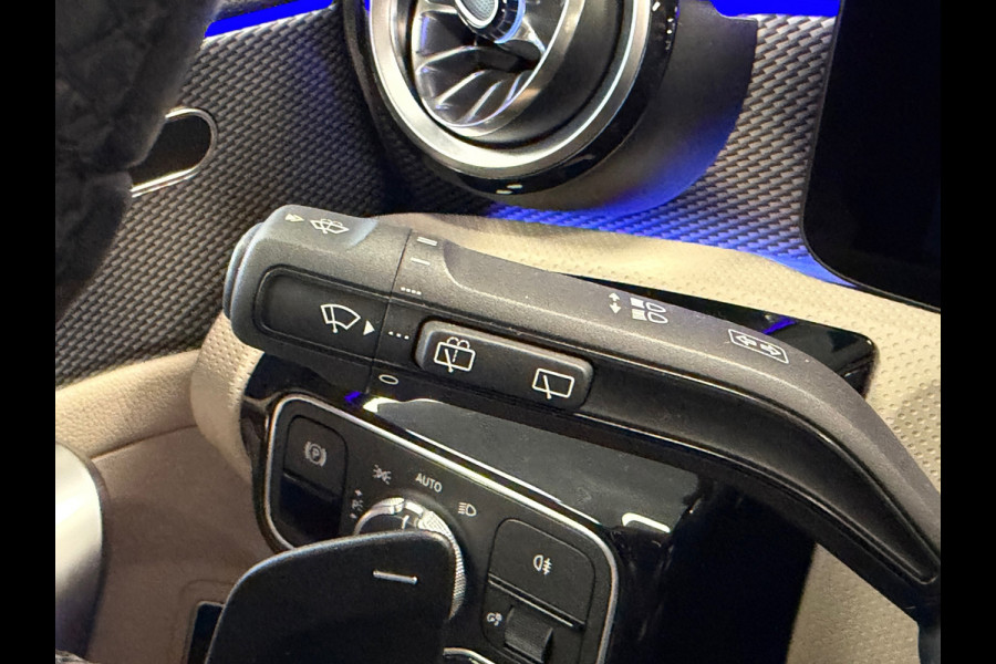 Mercedes-Benz A-Klasse 250e PLUG-IN Business Luxury AUT. PANORAMADAK CAMERA CRUISE SFEERVERLICHTING KEYLESS-GO STOELVERWARMING