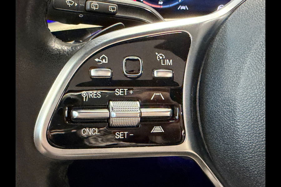 Mercedes-Benz A-Klasse 250e PLUG-IN Business Luxury AUT. PANORAMADAK CAMERA CRUISE SFEERVERLICHTING KEYLESS-GO STOELVERWARMING