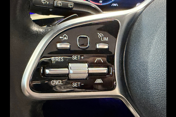 Mercedes-Benz A-Klasse 250e PLUG-IN Business Luxury AUT. PANORAMADAK CAMERA CRUISE SFEERVERLICHTING KEYLESS-GO STOELVERWARMING