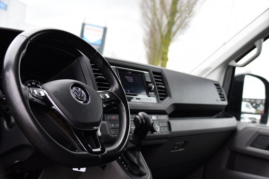 Volkswagen Crafter 35 2.0 TDI L3H2 Highline PB Edition Adaptieve Cruise, Camera, Carplay, Clima, LED, Stoelverwarming, Multimedia, Sensoren, Uniek!