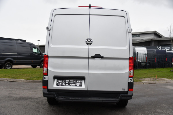 Volkswagen Crafter 35 2.0 TDI L3H2 Highline PB Edition Adaptieve Cruise, Camera, Carplay, Clima, LED, Stoelverwarming, Multimedia, Sensoren, Uniek!