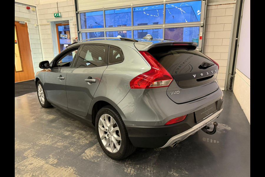 Volvo V40 Cross Country 1.5 T3 Polar+ Luxury Pano Stoel Verwarming 1 jaar bovag garantie