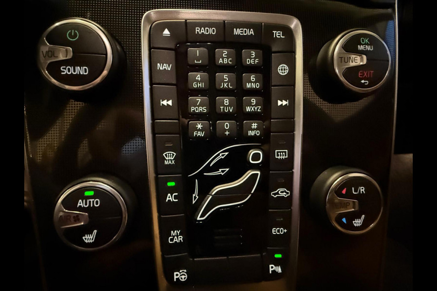 Volvo V40 Cross Country 1.5 T3 Polar+ Luxury Pano Stoel Verwarming 1 jaar bovag garantie