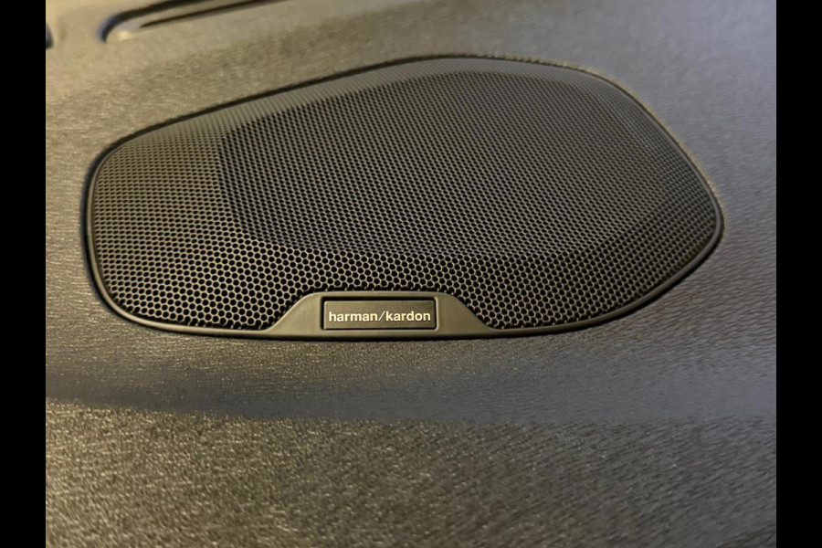 Volvo V40 Cross Country 1.5 T3 Polar+ Luxury Pano Stoel Verwarming 1 jaar bovag garantie