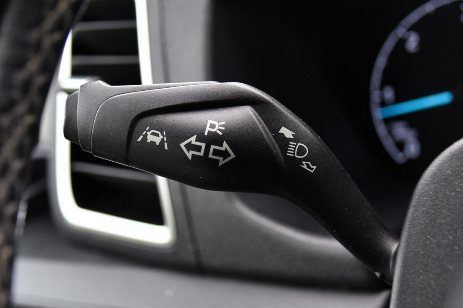 Ford Transit 350 2.0 TDCI L2H2 Limited PB Edition Camera, Cruise, Carplay, LED, 185pk, Automaat, Sensoren, Multimedia, Uniek!