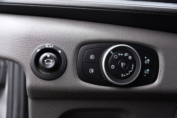 Ford Transit 350 2.0 TDCI L2H2 Limited PB Edition Camera, Cruise, Carplay, LED, 185pk, Automaat, Sensoren, Multimedia, Uniek!