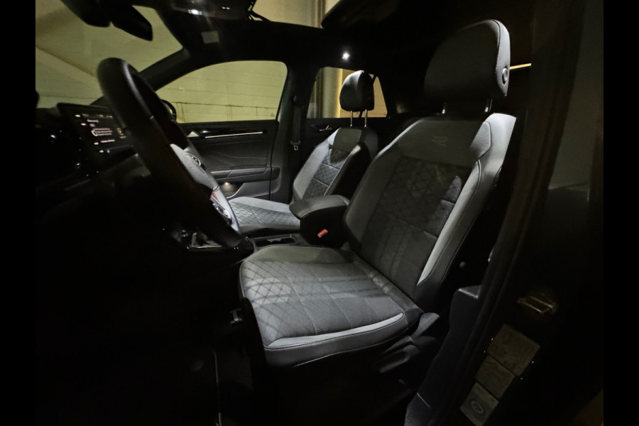 Volkswagen T-Roc 1.5 TSI R-Line Business+ Pano|IQ|Keyles|Cam