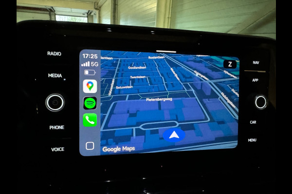 Volkswagen T-Roc 1.5 TSI R-Line Business+ Pano|IQ|Keyles|Cam