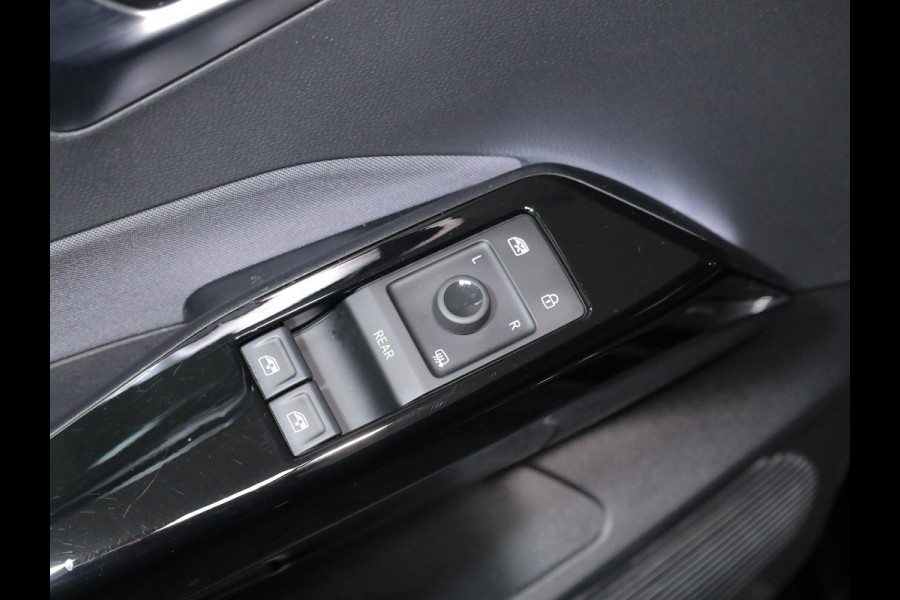 Volkswagen ID.3 First 58 kWh 93% SOH | 204 pk | Navigatie | Parkeersensoren | Adaptieve cruise control | Stoelverwarming | Apple Carplay/Android Auto |