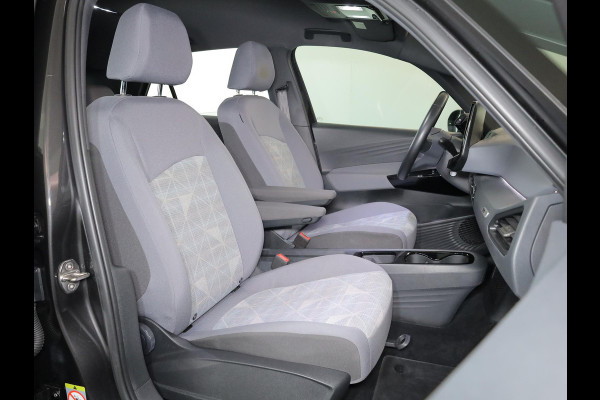 Volkswagen ID.3 First 58 kWh 93% SOH | 204 pk | Navigatie | Parkeersensoren | Adaptieve cruise control | Stoelverwarming | Apple Carplay/Android Auto |