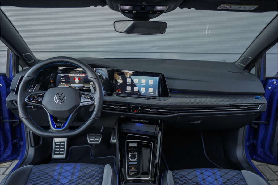 Volkswagen Golf 2.0 TSI R 4Motion Pano Performance Akra H&K ACC Camera Stuur & Stoelverw