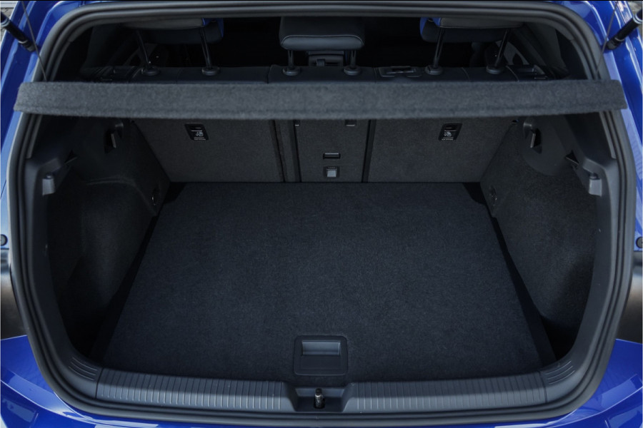 Volkswagen Golf 2.0 TSI R 4Motion Pano Performance Akra H&K ACC Camera Stuur & Stoelverw