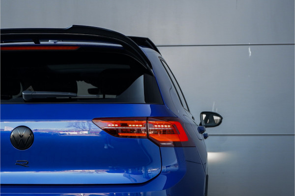 Volkswagen Golf 2.0 TSI R 4Motion Pano Performance Akra H&K ACC Camera Stuur & Stoelverw