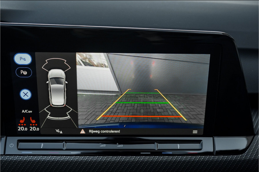 Volkswagen Golf 2.0 TSI R 4Motion Pano Performance Akra H&K ACC Camera Stuur & Stoelverw