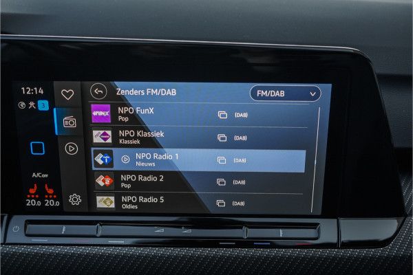 Volkswagen Golf 2.0 TSI R 4Motion Pano Performance Akra H&K ACC Camera Stuur & Stoelverw