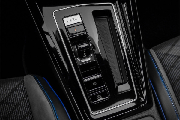 Volkswagen Golf 2.0 TSI R 4Motion Pano Performance Akra H&K ACC Camera Stuur & Stoelverw