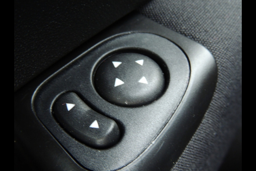 Fiat 500 TwinAir Turbo Lounge 81PK | 16" velgen | Navigatie | Cruise Controle | Parkeersensoren