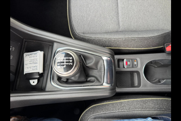 Renault Captur TCe 90 Techno Nieuw model! / Camera / P-sensoren / AppleCarPlay & Android Auto / Speciale kleur