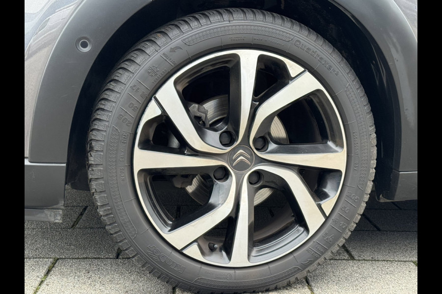 Citroën C3 1.2 PureTech Shine - Navigatie / Apple CarPlay I Airco I PDC I LED I Sport velgen I Veiligheids pakket I Dealer onderh.