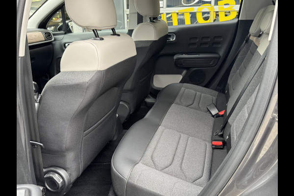 Citroën C3 1.2 PureTech Shine - Navigatie / Apple CarPlay I Airco I PDC I LED I Sport velgen I Veiligheids pakket I Dealer onderh.