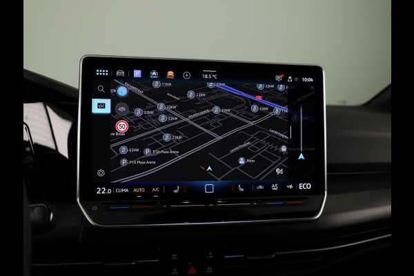 Volkswagen Golf 1.5 eHybrid GTE 272 pk Automaat (DSG) | Verlengde garantie | Navigatie | Trekhaak (wegklapbaar) | Parkeersensoren | Achteruitrijcamera | Stoelverwarming | Head-up display |