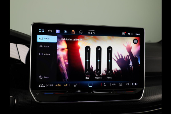 Volkswagen Golf 1.5 eHybrid GTE 272 pk Automaat (DSG) | Verlengde garantie | Navigatie | Trekhaak (wegklapbaar) | Parkeersensoren | Achteruitrijcamera | Stoelverwarming | Head-up display |