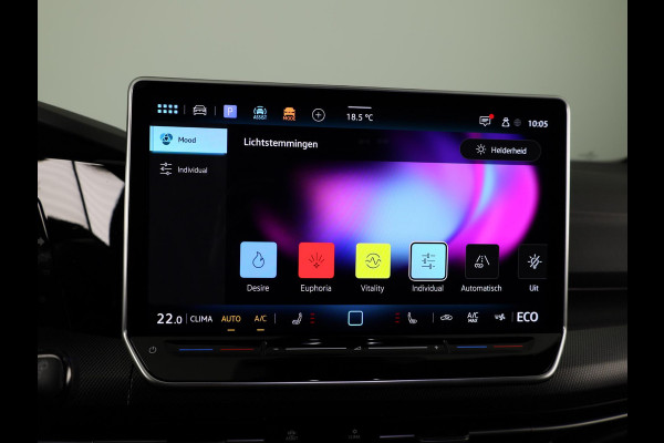 Volkswagen Golf 1.5 eHybrid GTE 272 pk Automaat (DSG) | Verlengde garantie | Navigatie | Trekhaak (wegklapbaar) | Parkeersensoren | Achteruitrijcamera | Stoelverwarming | Head-up display |