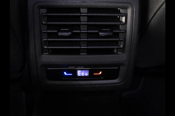 Volkswagen Golf 1.5 eHybrid GTE 272 pk Automaat (DSG) | Verlengde garantie | Navigatie | Trekhaak (wegklapbaar) | Parkeersensoren | Achteruitrijcamera | Stoelverwarming | Head-up display |