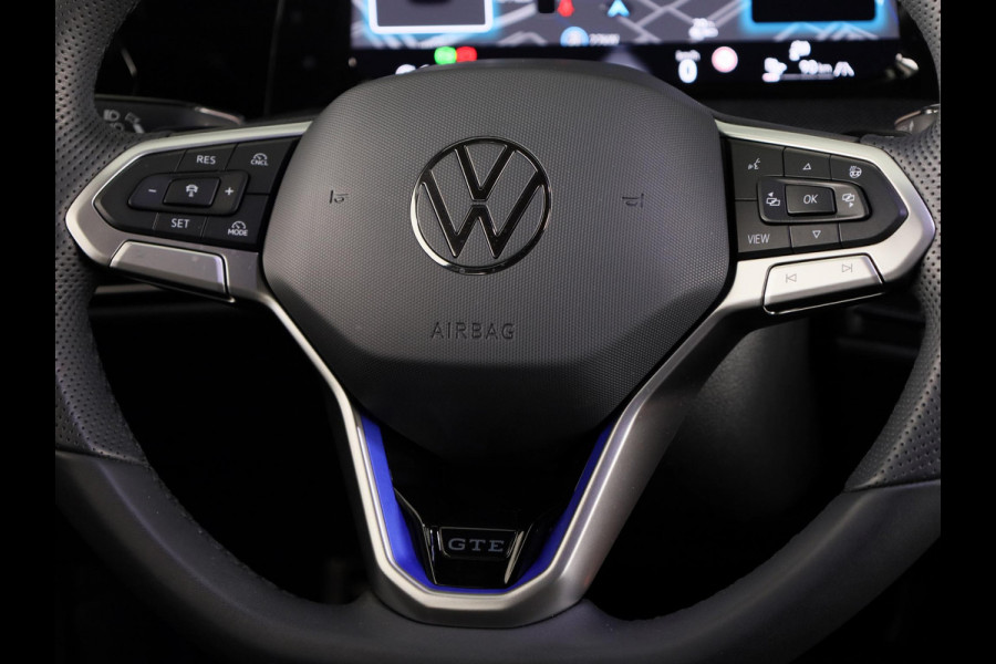 Volkswagen Golf 1.5 eHybrid GTE 272 pk Automaat (DSG) | Verlengde garantie | Navigatie | Trekhaak (wegklapbaar) | Parkeersensoren | Achteruitrijcamera | Stoelverwarming | Head-up display |