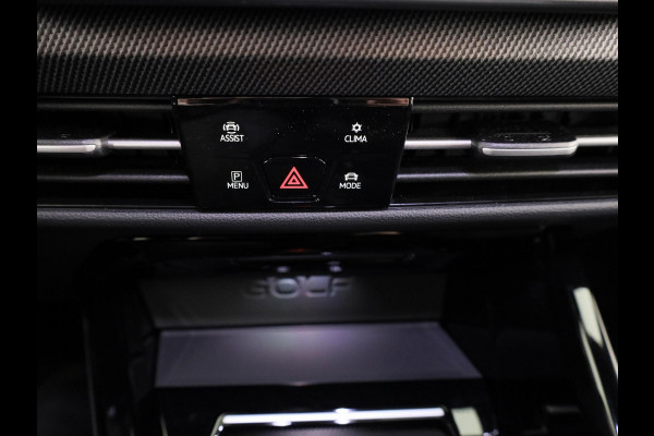 Volkswagen Golf 1.5 eHybrid GTE 272 pk Automaat (DSG) | Verlengde garantie | Navigatie | Trekhaak (wegklapbaar) | Parkeersensoren | Achteruitrijcamera | Stoelverwarming | Head-up display |