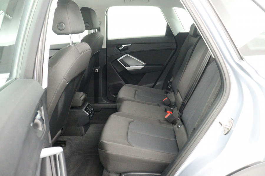 Audi Q3 35 TFSI Advanced Pro Line Plus (CAMERA, STOELVERWARMING, DIGITALE COCKPIT, LANE-ASSIST, CRUISE ADAPTIEF)