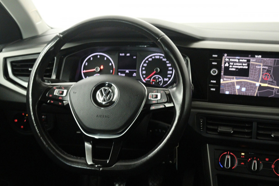 Volkswagen Polo 1.0 TSI Highline (CRUISE CONTROL ADAPTIEF, NAVIGATIE, CARPLAY)