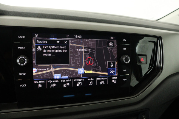 Volkswagen Polo 1.0 TSI Highline (CRUISE CONTROL ADAPTIEF, NAVIGATIE, CARPLAY)