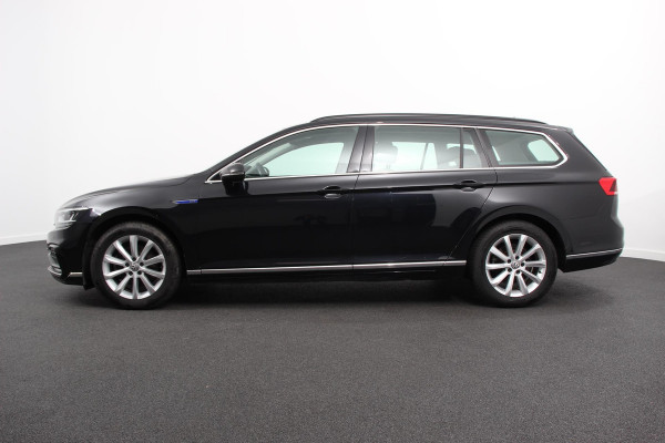 Volkswagen Passat Variant 1.4 TSI PHEV GTE | Adaptive Cruise Control | Lane Assist | Keyless Go | Navigatie | Camera | Massage Stoel |