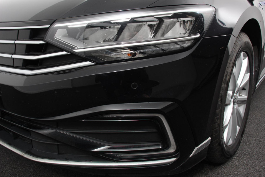 Volkswagen Passat Variant 1.4 TSI PHEV GTE | Adaptive Cruise Control | Lane Assist | Keyless Go | Navigatie | Camera | Massage Stoel |