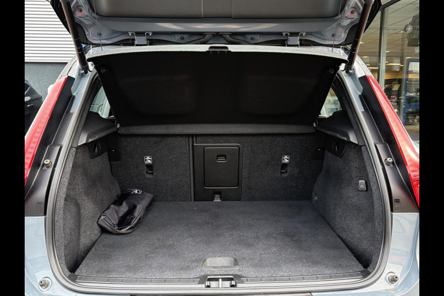 Volvo XC40 1.5 T5 Recharge R-Design PHEV 262pk | Parking pack | Navi | Camera |