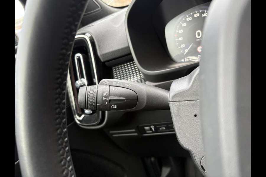 Volvo XC40 1.5 T5 Recharge R-Design PHEV 262pk | Parking pack | Navi | Camera |