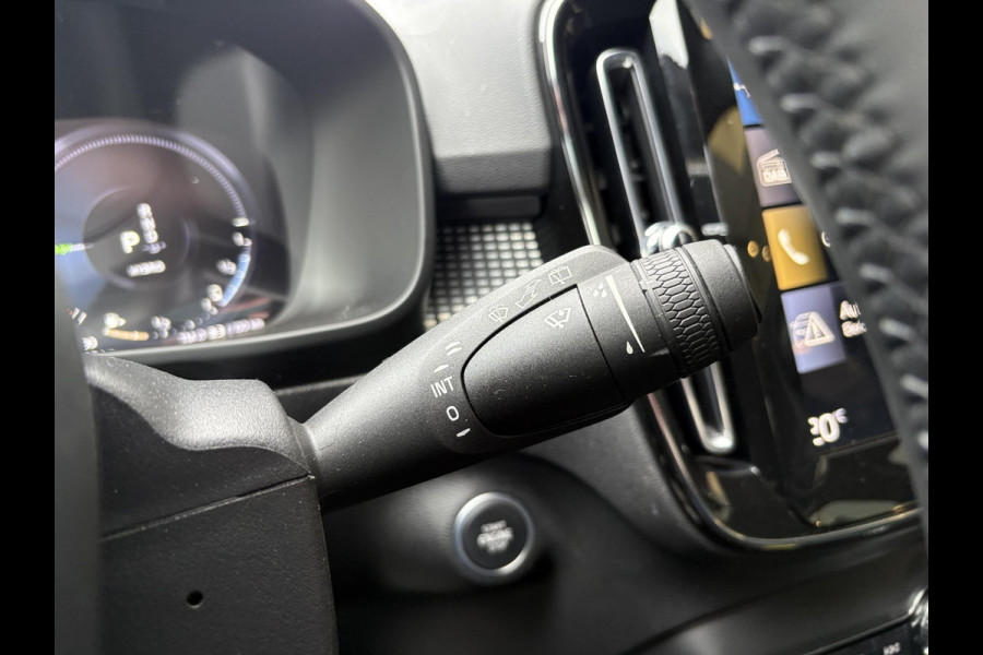 Volvo XC40 1.5 T5 Recharge R-Design PHEV 262pk | Parking pack | Navi | Camera |