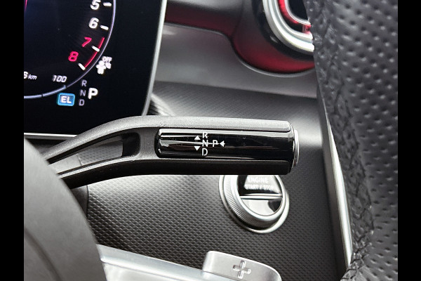 Mercedes-Benz C-Klasse Estate 300 e AMG Plug-In Hybride AMG Line | Night Pakket | Memory Voorstoelen | Easy-Pack Achterklep | Stuur en Stoelverwarming. Inclusief 24 maanden Mercedes-Benz Certified garantie voor Europa.