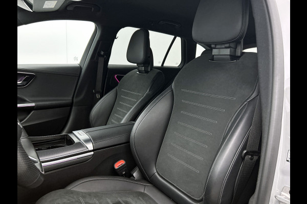 Mercedes-Benz C-Klasse Estate 300 e AMG Plug-In Hybride AMG Line | Night Pakket | Memory Voorstoelen | Easy-Pack Achterklep | Stuur en Stoelverwarming. Inclusief 24 maanden Mercedes-Benz Certified garantie voor Europa.