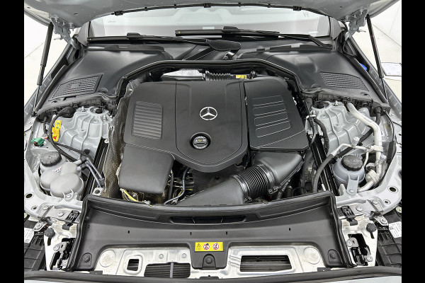 Mercedes-Benz C-Klasse Estate 300 e AMG Plug-In Hybride AMG Line | Night Pakket | Memory Voorstoelen | Easy-Pack Achterklep | Stuur en Stoelverwarming. Inclusief 24 maanden Mercedes-Benz Certified garantie voor Europa.