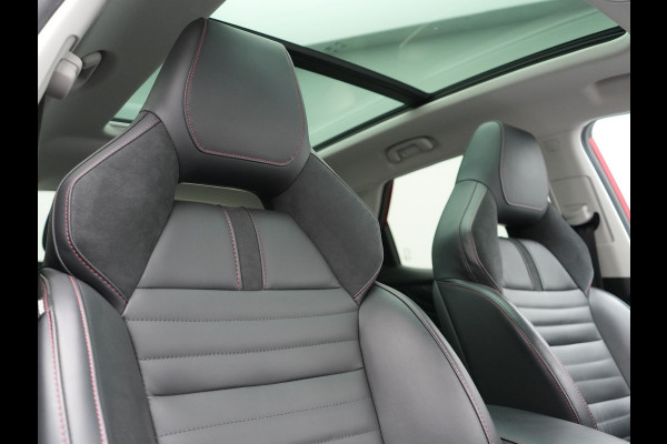 MG EHS 1.5 TGDI Luxury PHEV 258pk Dealer O.H | Trekhaak | Panodak | 360 Camera | Adaptive Cruise | Lederen Sportstoelen Verwarmd | Keyless | Pilot Assist | Blis | Apple Carplay | Virtual | Navigatie | DAB+ | Plug In Hybrid |