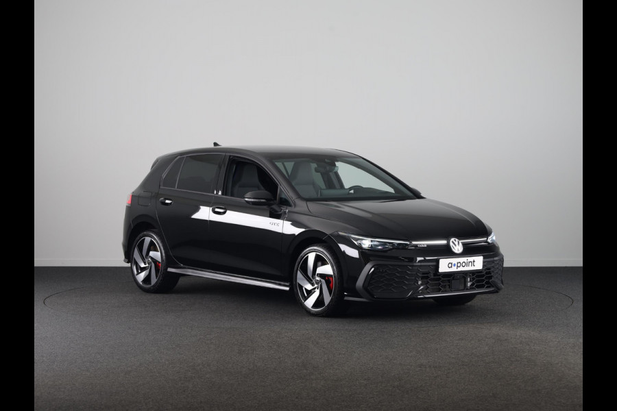 Volkswagen Golf 1.5 eHybrid GTE 272 PK PHEV | Verlengde garantie | 18"LM velgen | Black Style | Sportonderstel | Head up Display | 360 graden camera |