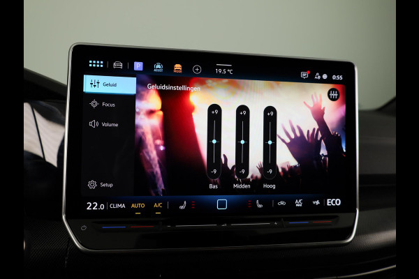 Volkswagen Golf 1.5 eHybrid GTE 272 PK PHEV | Verlengde garantie | 18"LM velgen | Black Style | Sportonderstel | Head up Display | 360 graden camera |