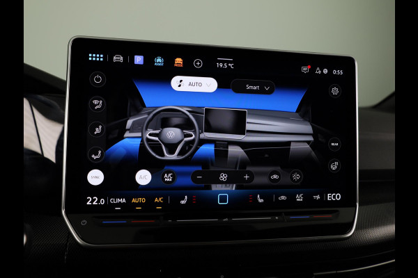 Volkswagen Golf 1.5 eHybrid GTE 272 PK PHEV | Verlengde garantie | 18"LM velgen | Black Style | Sportonderstel | Head up Display | 360 graden camera |