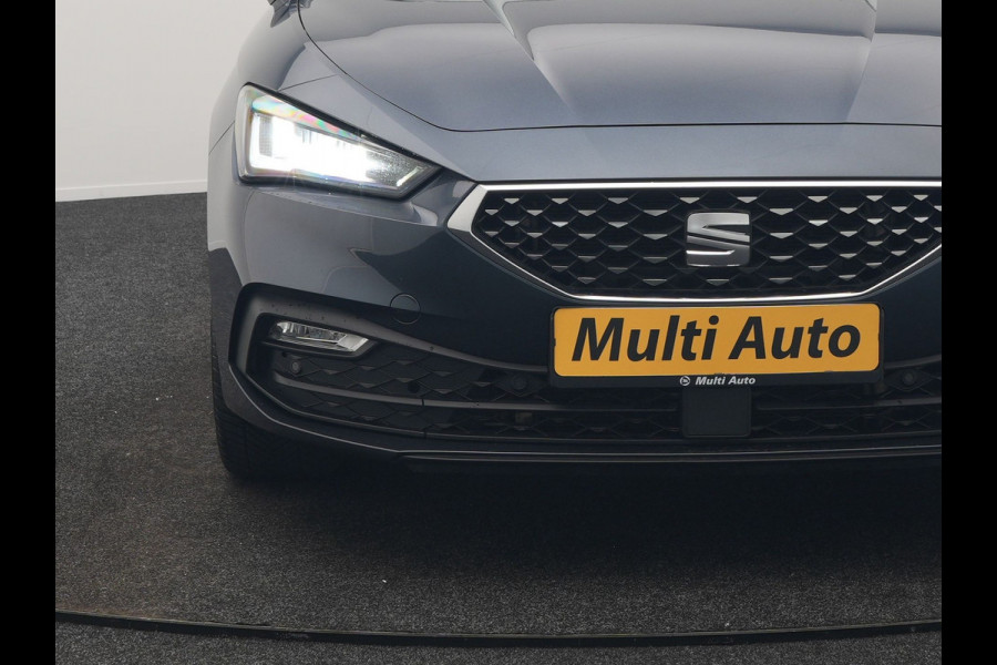 Seat Leon Sportstourer 1.4 TSI eHybrid Xcellence PHEV 204pk Dealer O.H. | Trekhaak Af Fabriek | Camera | Sportstoelen & Stuur Verwarmd | Keyless | Virtual | Navigatie | DAB | Plug In Hybrid |