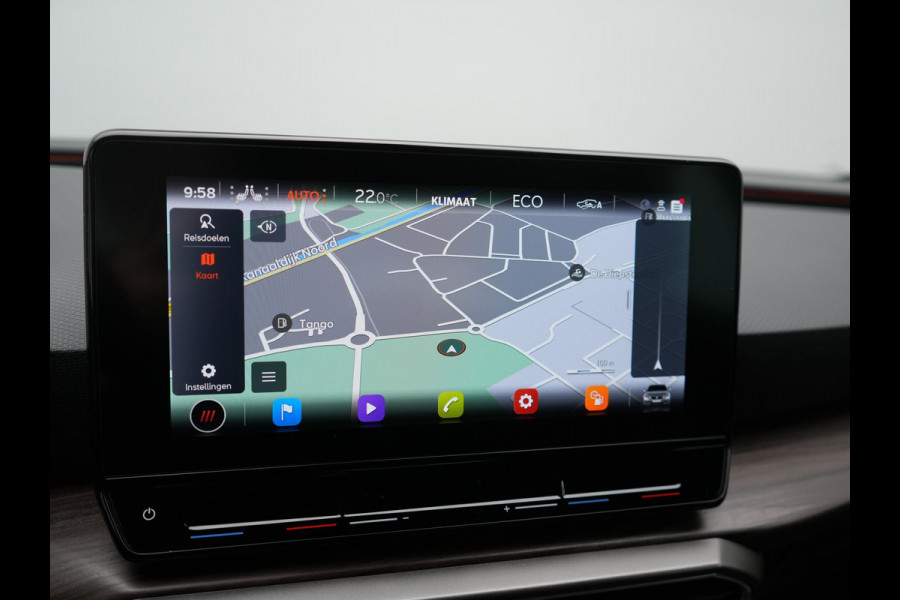 Seat Leon Sportstourer 1.4 TSI eHybrid Xcellence PHEV 204pk Dealer O.H. | Trekhaak Af Fabriek | Camera | Sportstoelen & Stuur Verwarmd | Keyless | Virtual | Navigatie | DAB | Plug In Hybrid |